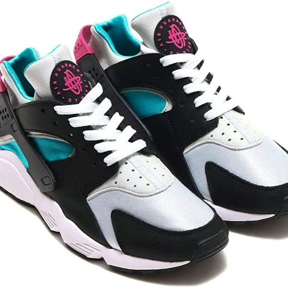 Nike Air Huarache. Brand New. Mens Size: 9 thru 11. main image 7